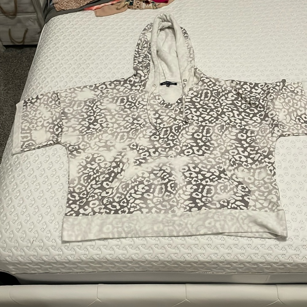CHEETAH print crop hoodie